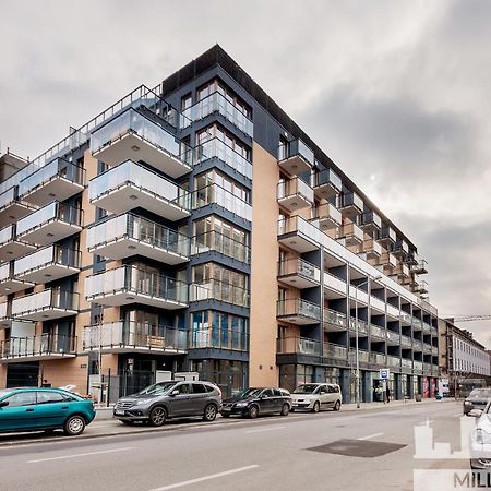 Millennium Manufaktura Blue Apartman Varsó Kültér fotó