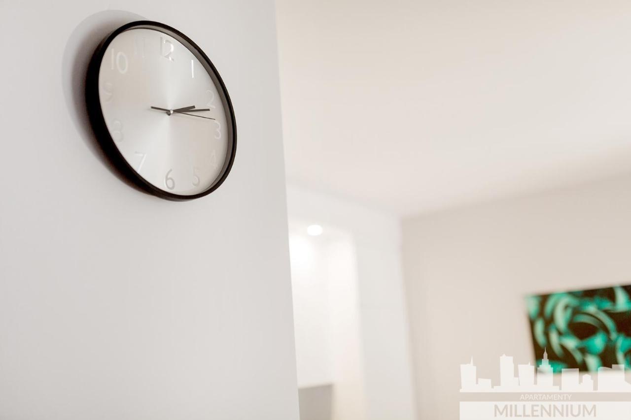 Millennium Manufaktura Blue Apartman Varsó Kültér fotó